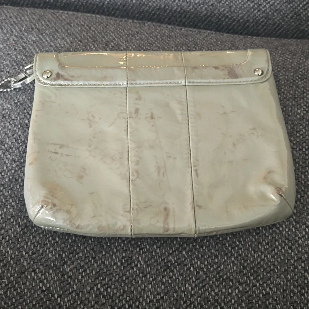 Coach Handbag - Picture 4 of 9